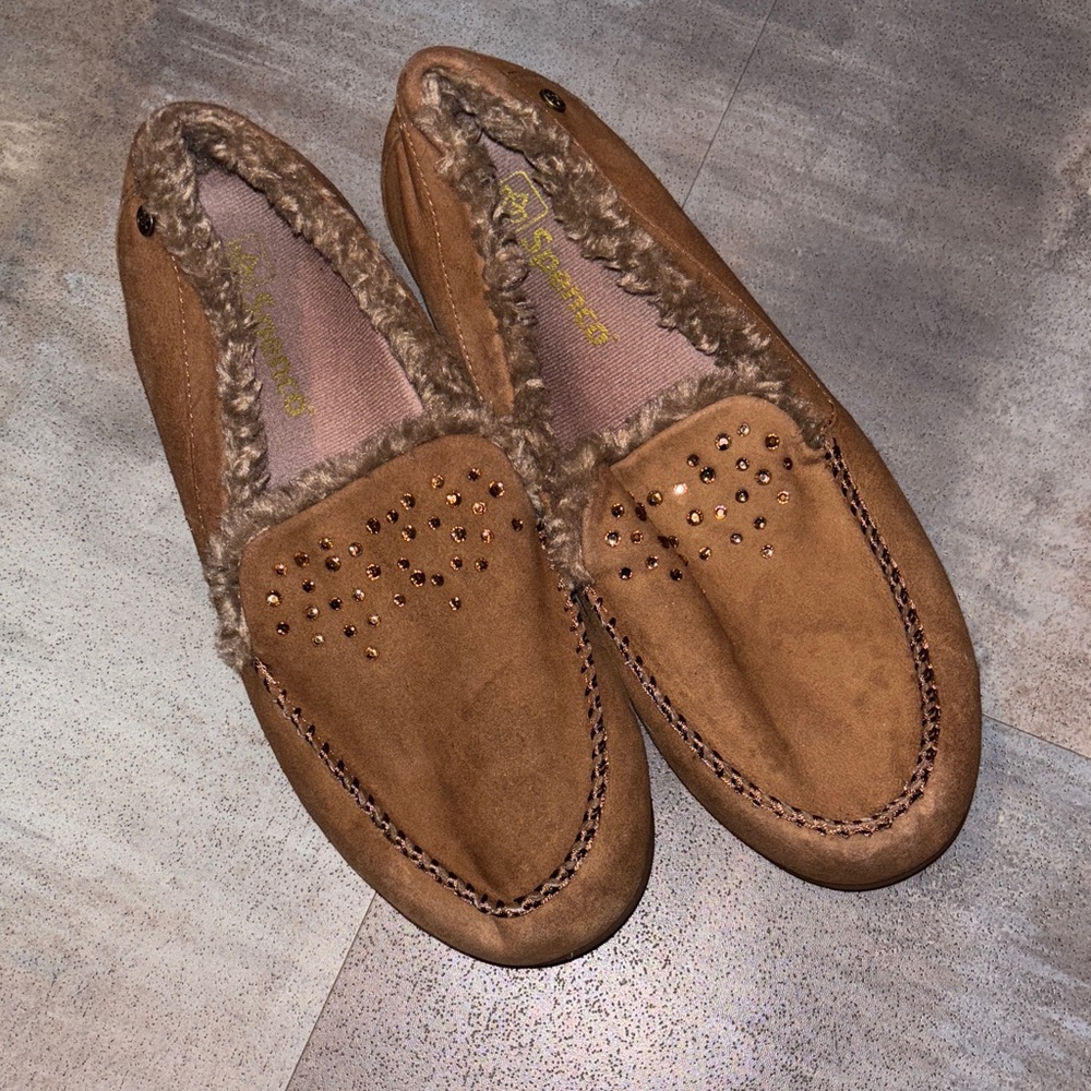 Spenco Tan Suede Slippers with Stud Accents size 10 wide